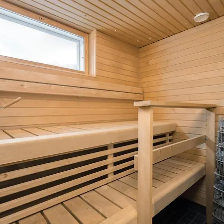 Cozy Holiday Home With Sauna, Outside Jacuzzi & Breakfast Espoo Extérieur photo