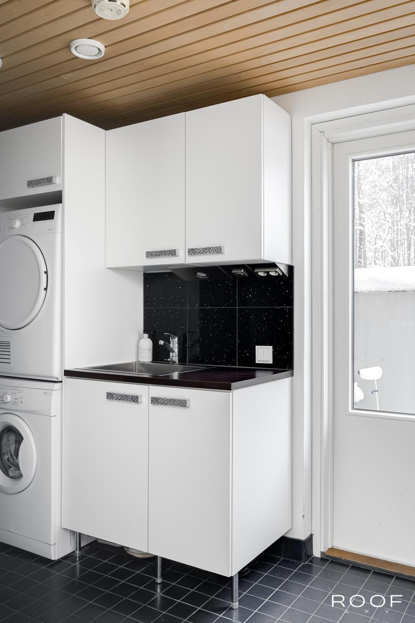 Cozy With Sauna, Outside Jacuzzi & Breakfast Hébergement de vacances *